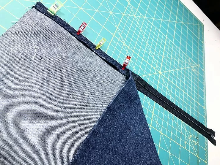 1 Hour Upcycle: Old Jeans into a Stylish Dopp Kit 7 image 144